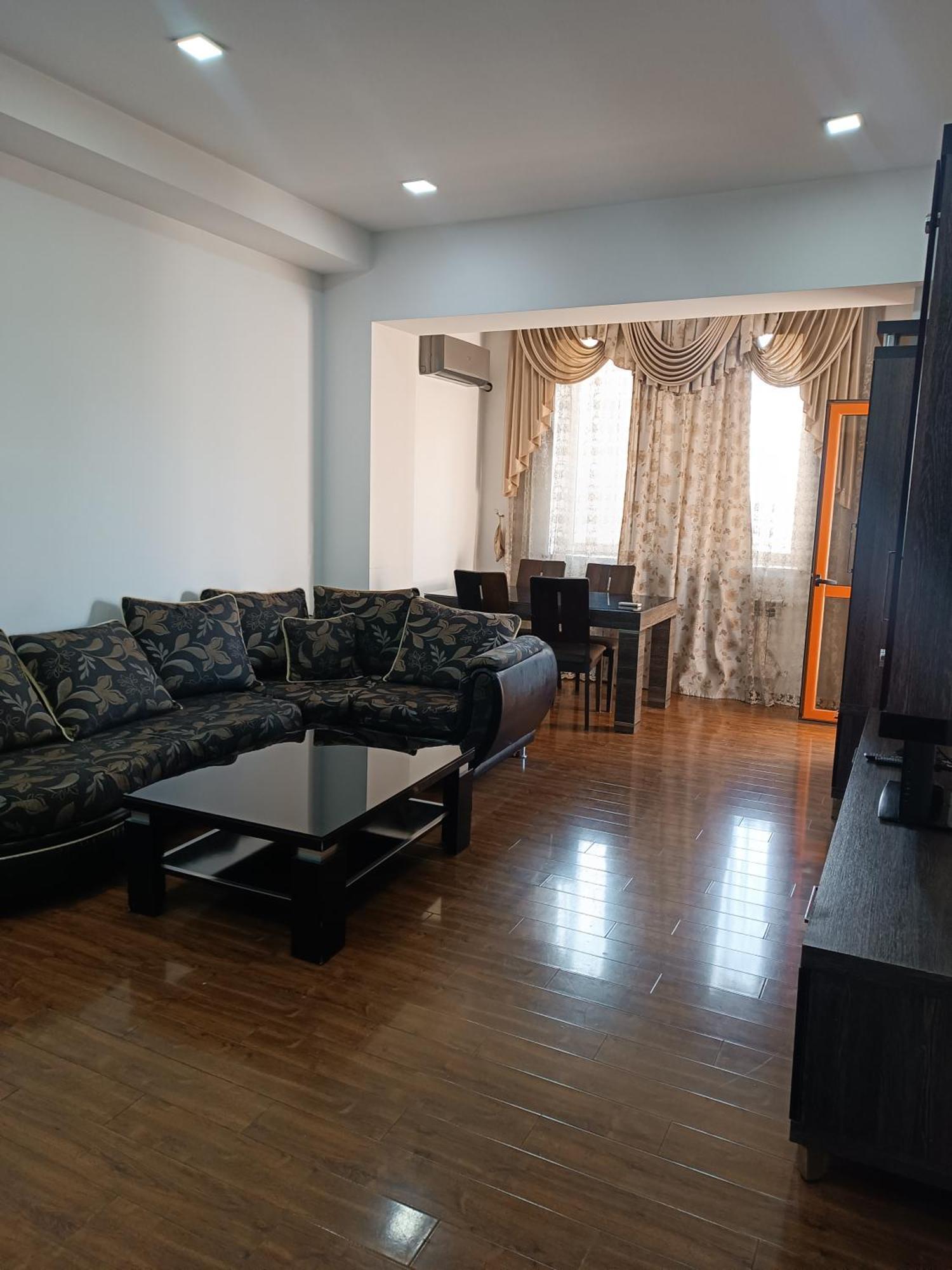 Rent Inn Yerevan On Buzand Street Exteriör bild