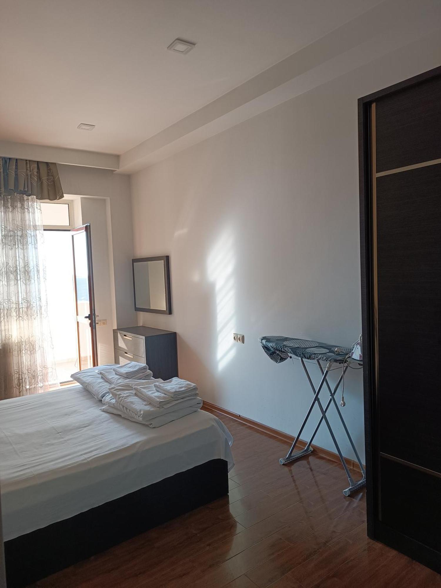 Rent Inn Yerevan On Buzand Street Exteriör bild