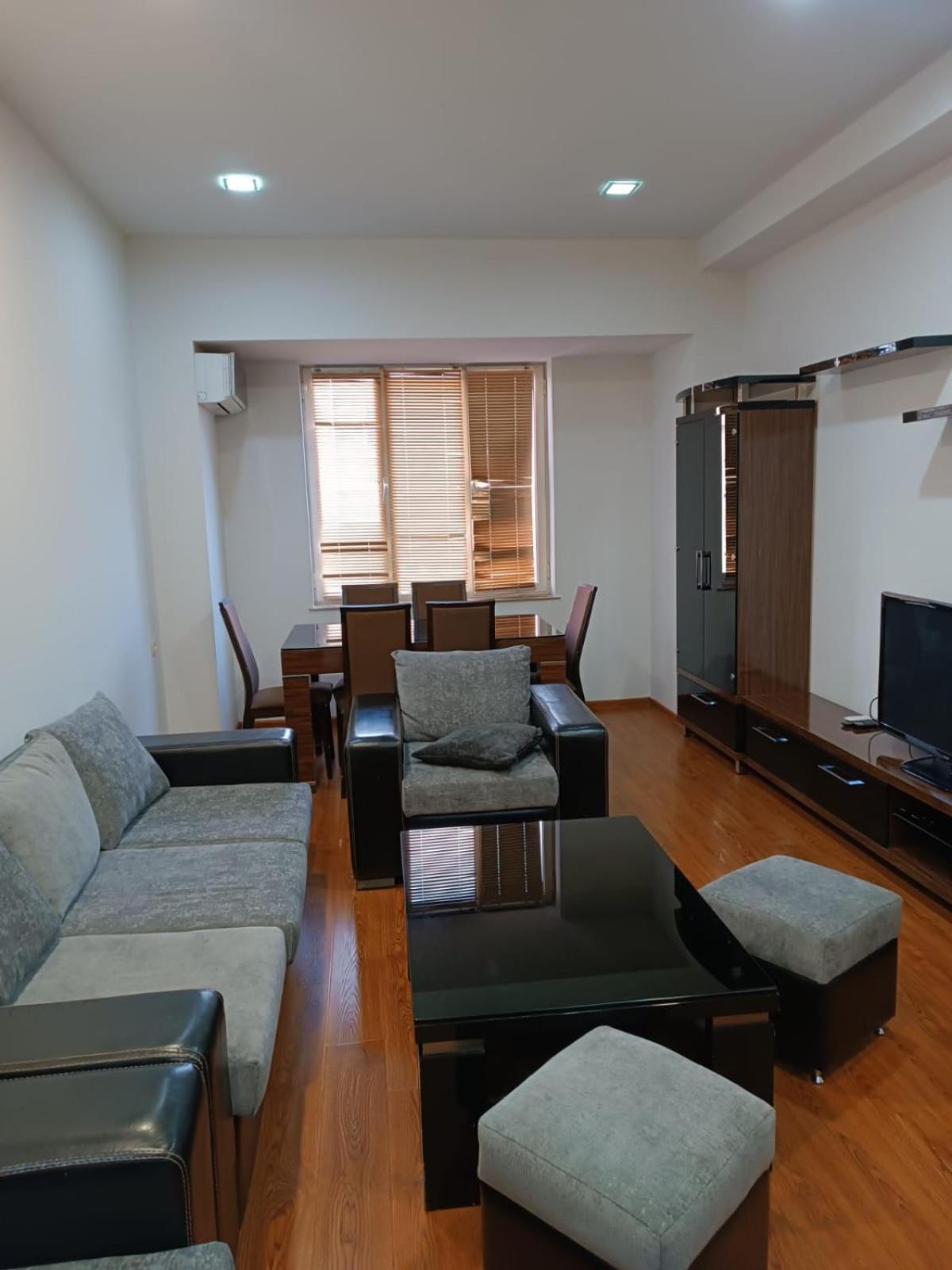 Rent Inn Yerevan On Buzand Street Exteriör bild