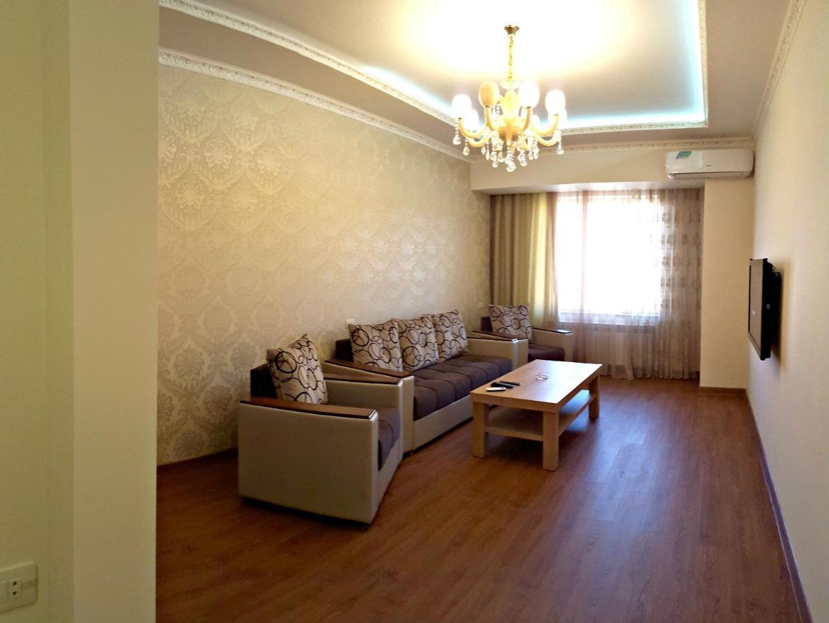 Rent Inn Yerevan On Buzand Street Exteriör bild